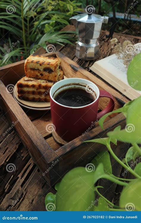 courtyard free breakfast